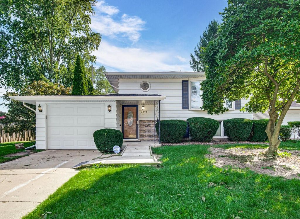 6777 Polk Street, Merrillville, IN 46410