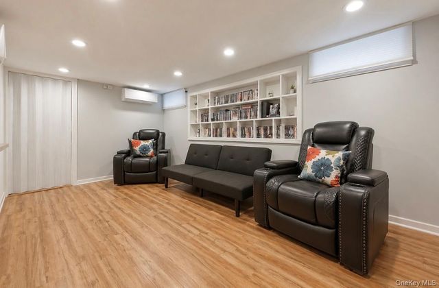 768 Edward Street, North Baldwin, NY 11510