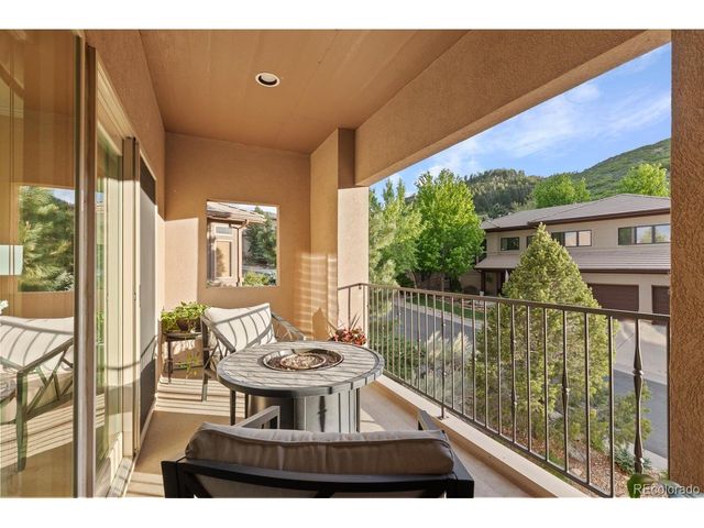 6874 Raspberry Run, Littleton, CO 80125