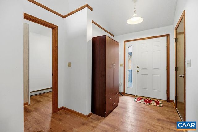 20 RED CEDAR CT, Wintergreen, VA 22967
