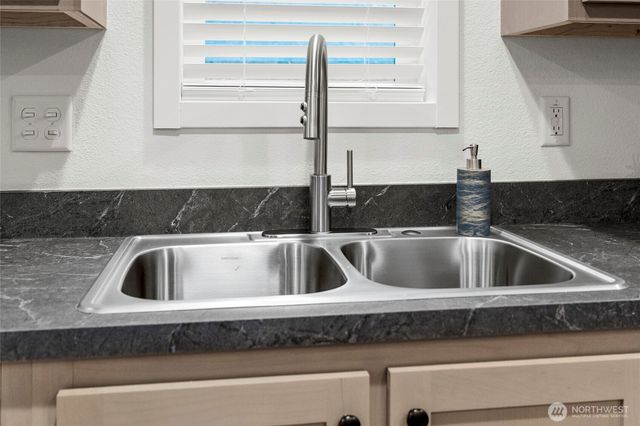 9617 Old Highway 99 SE, Olympia, WA 98501