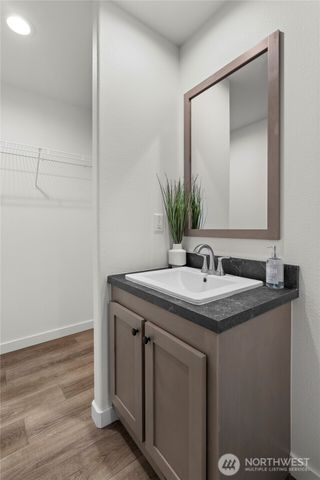 9617 Old Highway 99 SE, Olympia, WA 98501