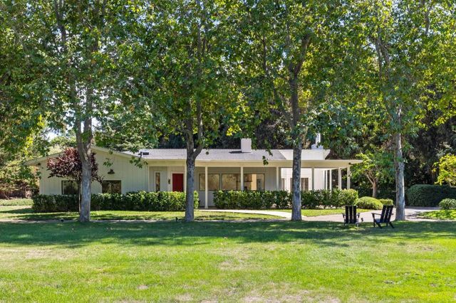 5700 Carmel Valley Road, Carmel, CA 93923