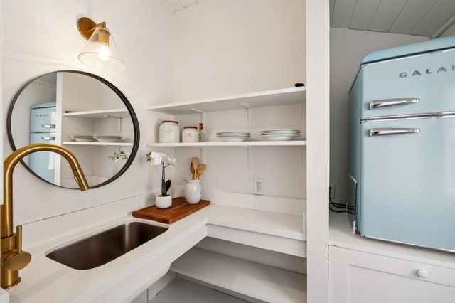 5700 Carmel Valley Road, Carmel, CA 93923