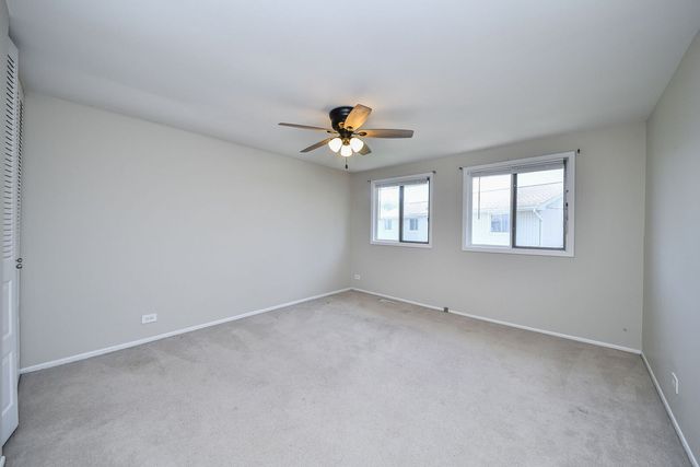 1696 Darwin Court, Wheaton, IL 60189