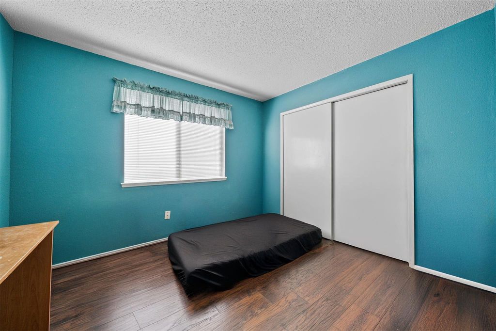 Image 20 of property listing at 6211 Sandy Hollow Drive, Katy, TX 77449