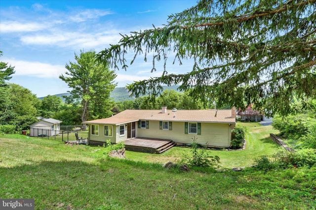 120 DENISON DR, Dauphin, PA 17018