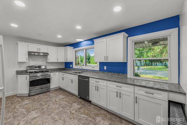 148 Helmetta Road, Monroe, NJ 08831