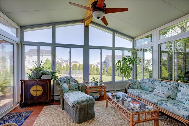66 Mccorrie Lane, Portsmouth, RI 02871