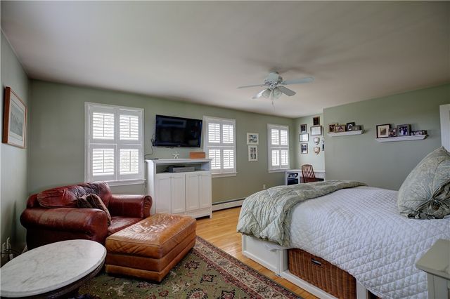 66 Mccorrie Lane, Portsmouth, RI 02871