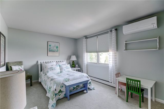 66 Mccorrie Lane, Portsmouth, RI 02871