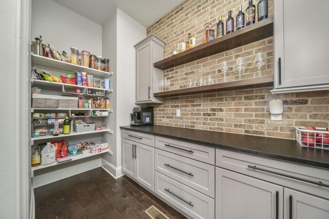 11297 Cedar Crest Drive, Plain City, OH 43064