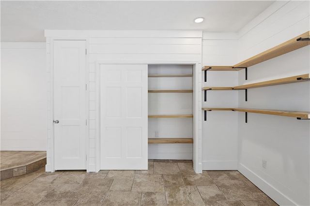 6696 Vic Ar Road, Atlanta, GA 30360