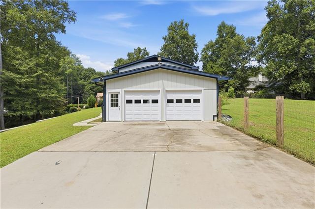 6696 Vic Ar Road, Atlanta, GA 30360