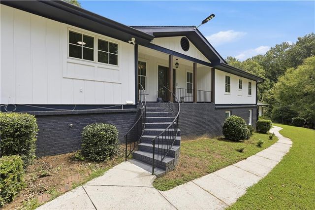 6696 Vic Ar Road, Atlanta, GA 30360