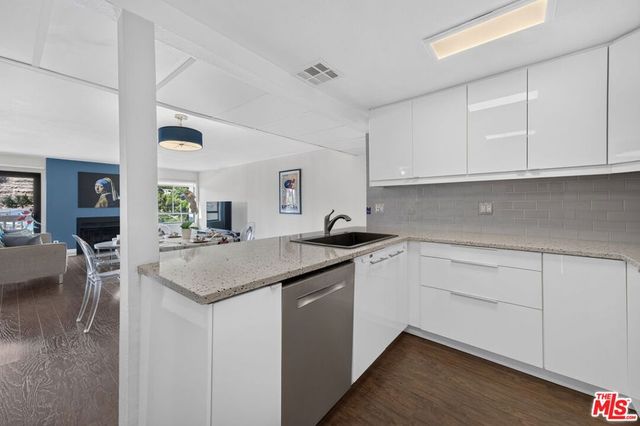 2018 Griffith Park Boulevard 219, Los Angeles, CA 90039