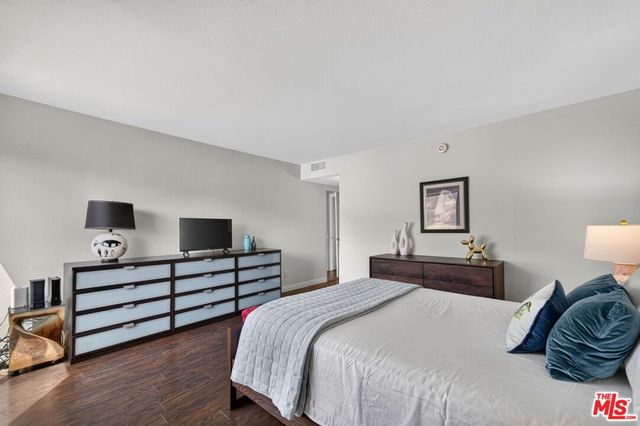 2018 Griffith Park Boulevard 219, Los Angeles, CA 90039