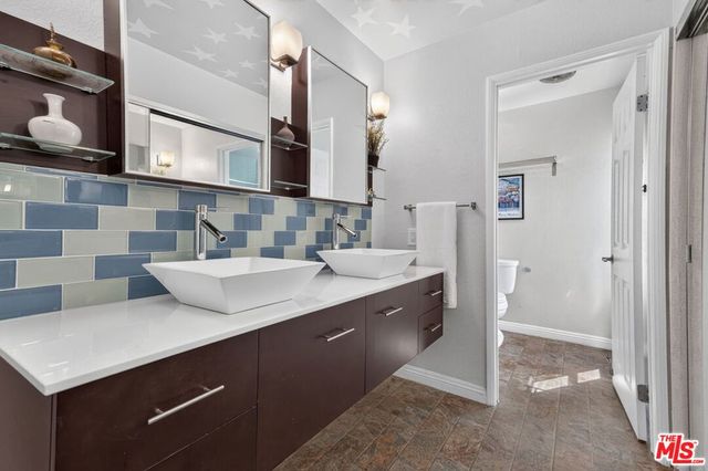 2018 Griffith Park Boulevard 219, Los Angeles, CA 90039