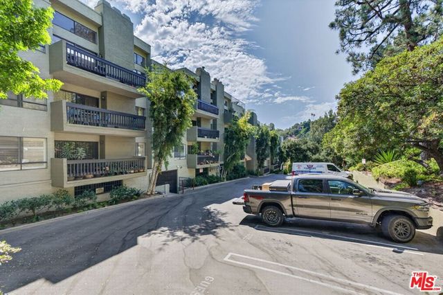 2018 Griffith Park Boulevard 219, Los Angeles, CA 90039