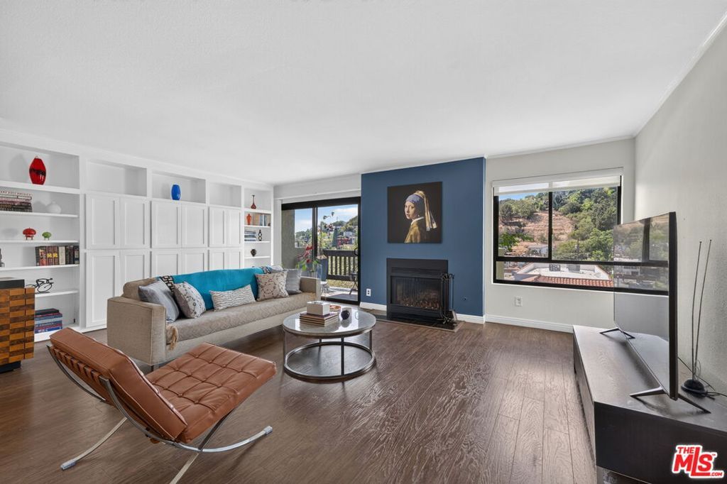 2018 Griffith Park Boulevard 219, Los Angeles, CA 90039