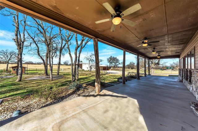 131 County Road 4680, Boyd, TX 76023