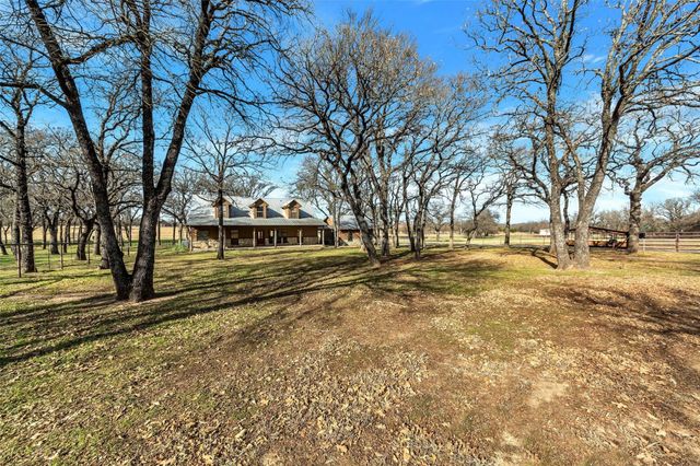 131 County Road 4680, Boyd, TX 76023