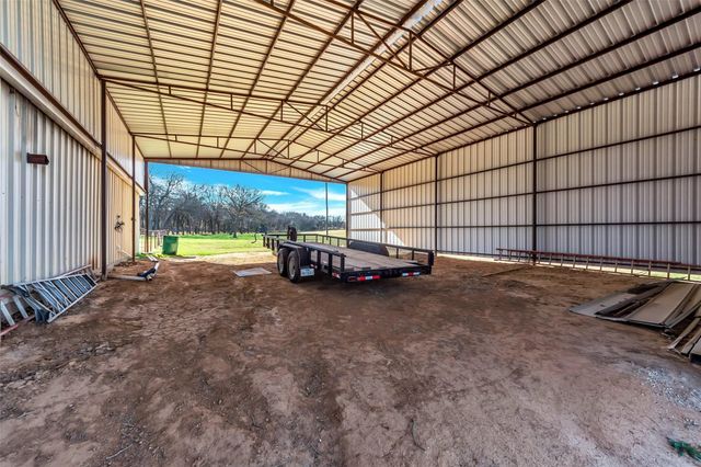 131 County Road 4680, Boyd, TX 76023