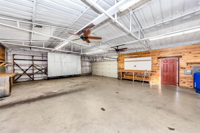 131 County Road 4680, Boyd, TX 76023