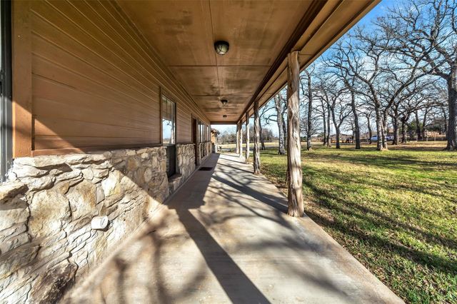 131 County Road 4680, Boyd, TX 76023