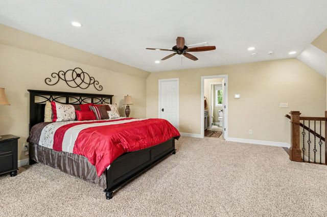 931 Squire Oaks Drive, Villa Hills, KY 41017