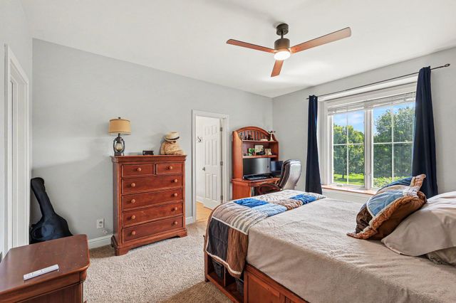 931 Squire Oaks Drive, Villa Hills, KY 41017