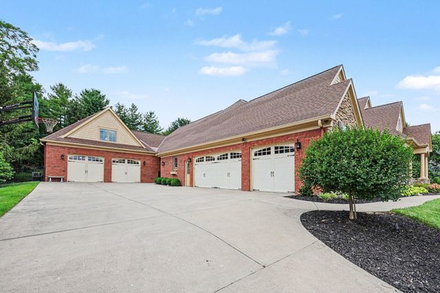 931 Squire Oaks Drive, Villa Hills, KY 41017