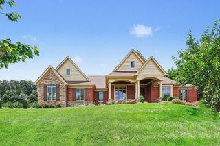 931 Squire Oaks Drive, Villa Hills, KY 41017