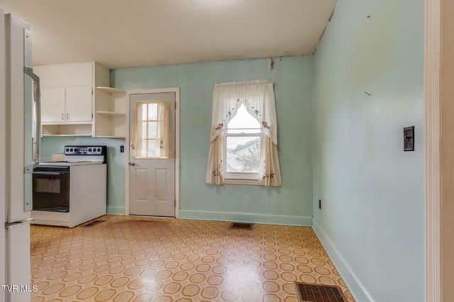 286 Wilmeth Street, Weber City, VA 24290