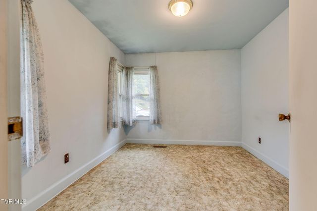 286 Wilmeth Street, Weber City, VA 24290