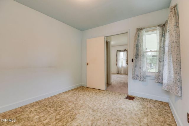 286 Wilmeth Street, Weber City, VA 24290