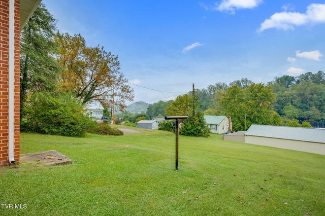286 Wilmeth Street, Weber City, VA 24290