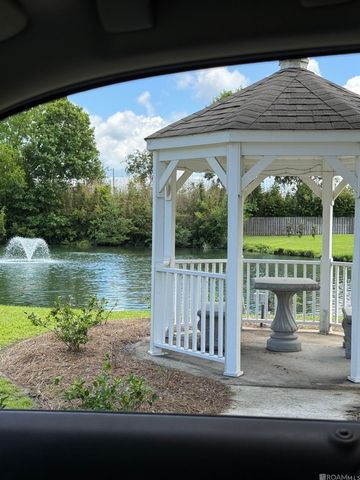 5310 Courtyard Dr, Gonzales, LA 70737