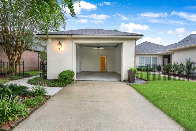 5310 Courtyard Dr, Gonzales, LA 70737