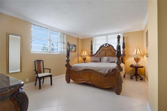 4250 Galt Ocean Drive 5A, Fort Lauderdale, FL 33308