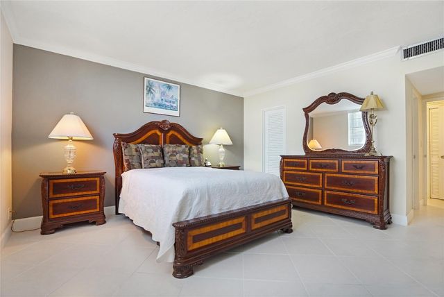 4250 Galt Ocean Drive 5A, Fort Lauderdale, FL 33308