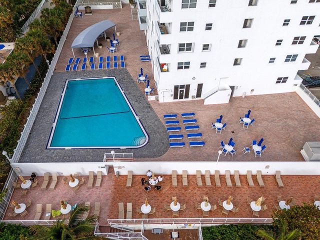 4250 Galt Ocean Drive 5A, Fort Lauderdale, FL 33308