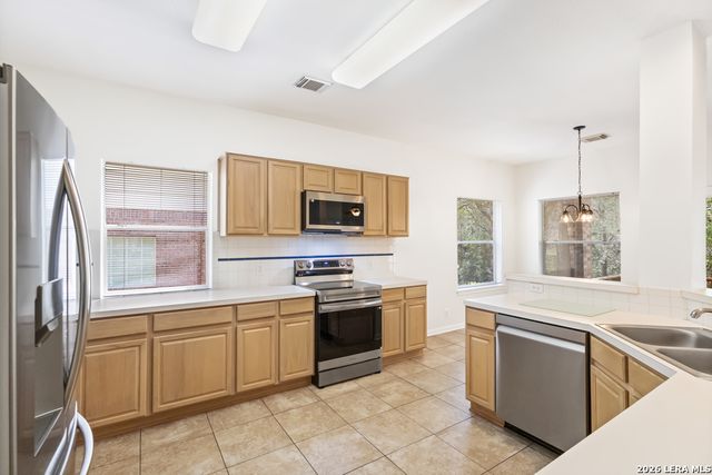 8618 Drayton Heights, San Antonio, TX 78254