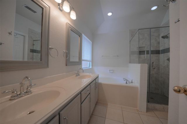 23 Endor Forest Place, The Woodlands, TX 77382