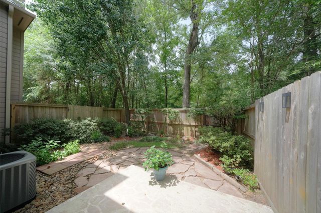 23 Endor Forest Place, The Woodlands, TX 77382