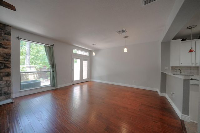 23 Endor Forest Place, The Woodlands, TX 77382