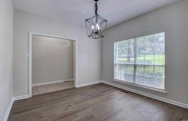 12825 Westglen Drive, Little Rock, AR 72211