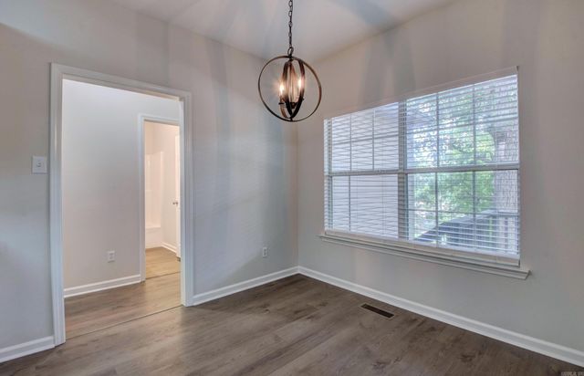 12825 Westglen Drive, Little Rock, AR 72211