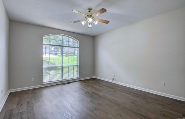 12825 Westglen Drive, Little Rock, AR 72211