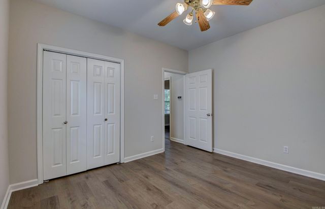 12825 Westglen Drive, Little Rock, AR 72211